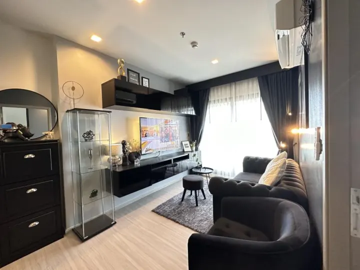 Property photos for Life Asoke Hype