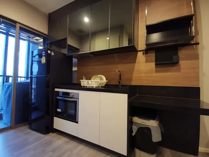 Property photos for The Room Sathorn - St.Louis