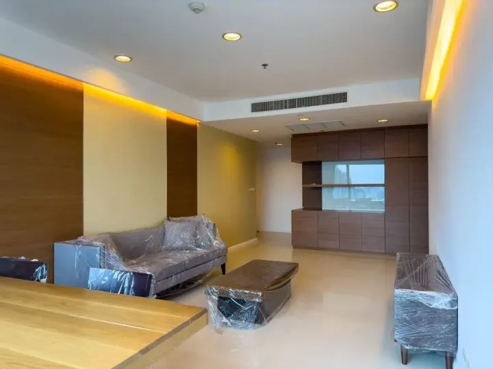 Property photos for The Royal Maneeya