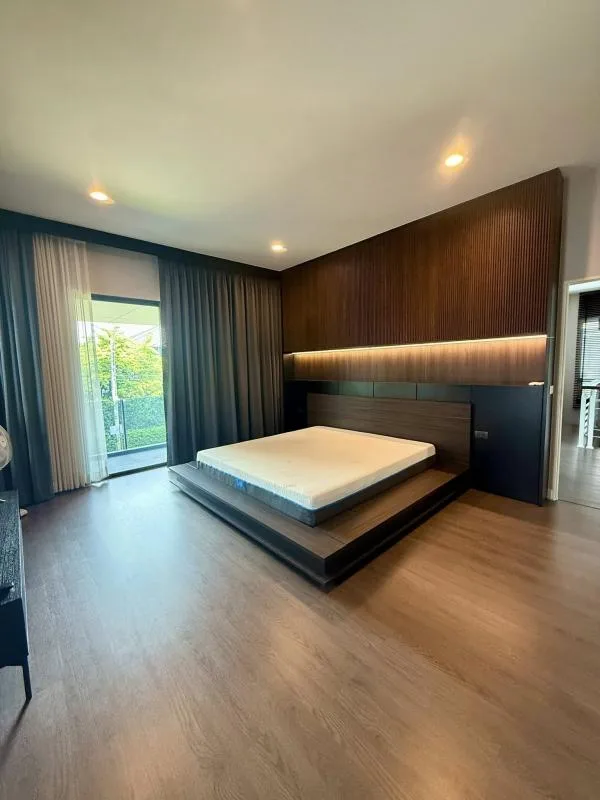Property photos for Setthasiri Krungthep Kreetha 2