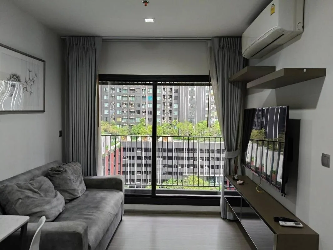 Property photos for Life Asoke Hype