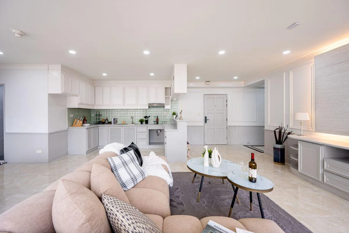 Property photos for Saranjai Mansion