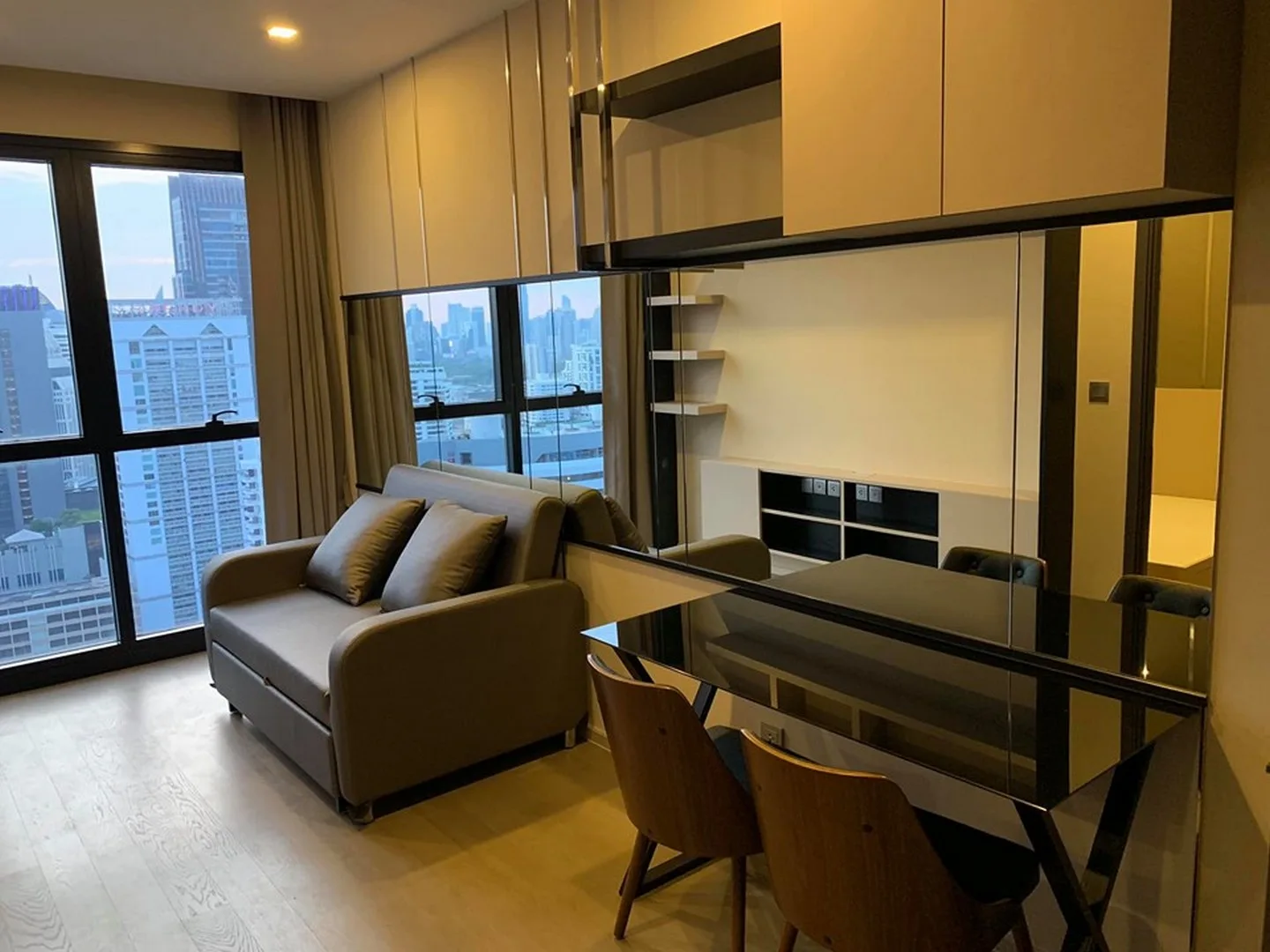 Property photos for Ashton Asoke