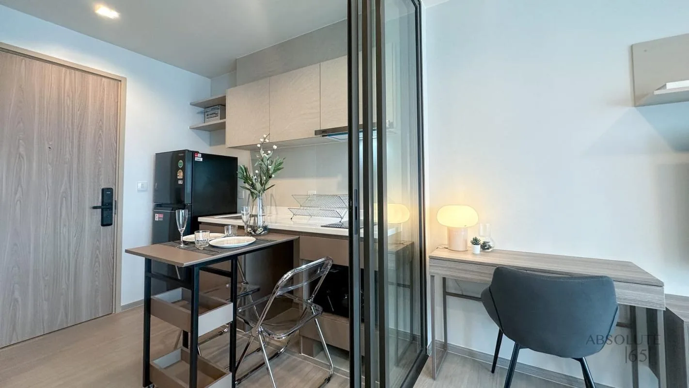 Property photos for Life Sathorn Sierra