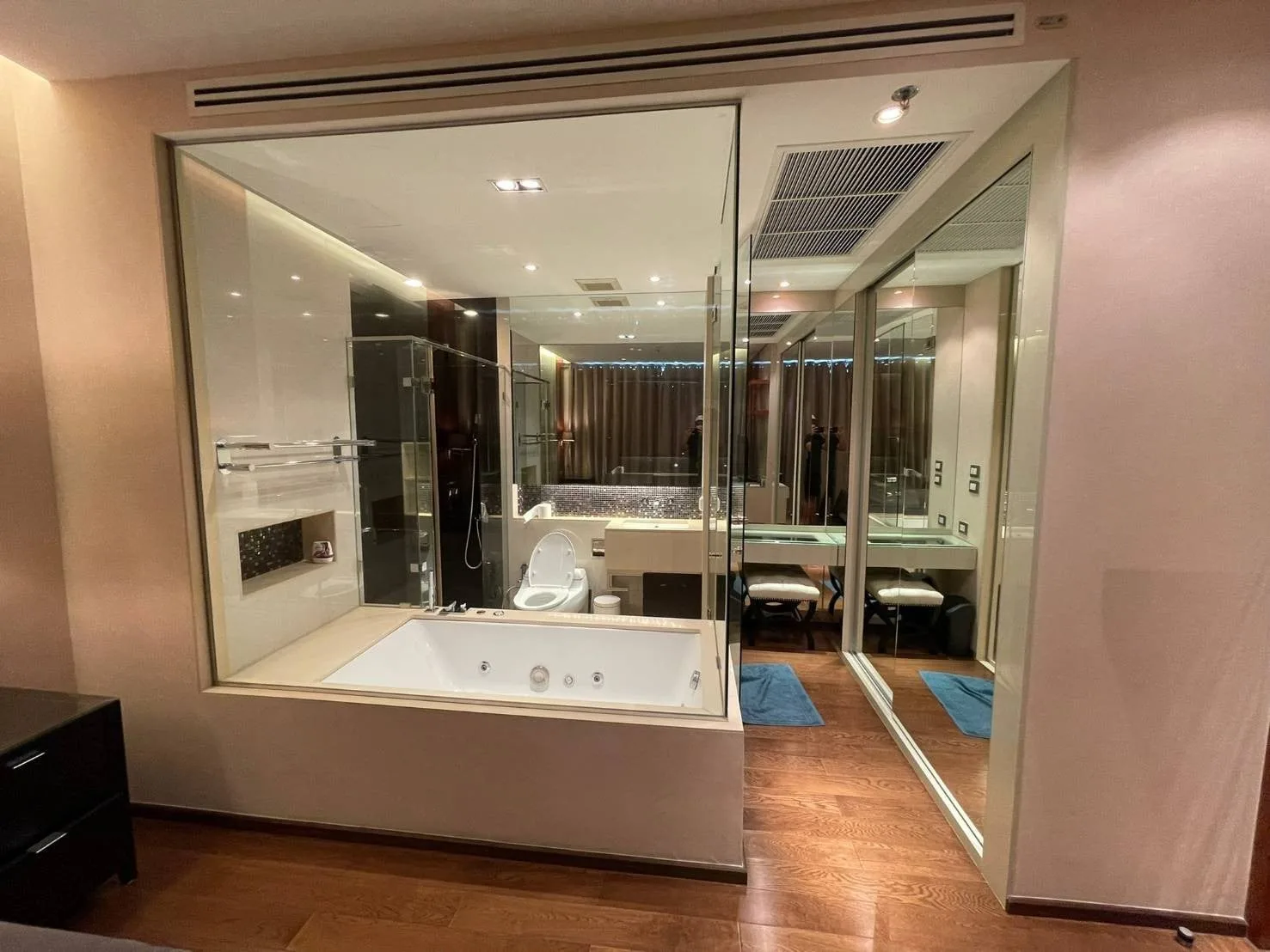 Property photos for The Address Sukhumvit 28