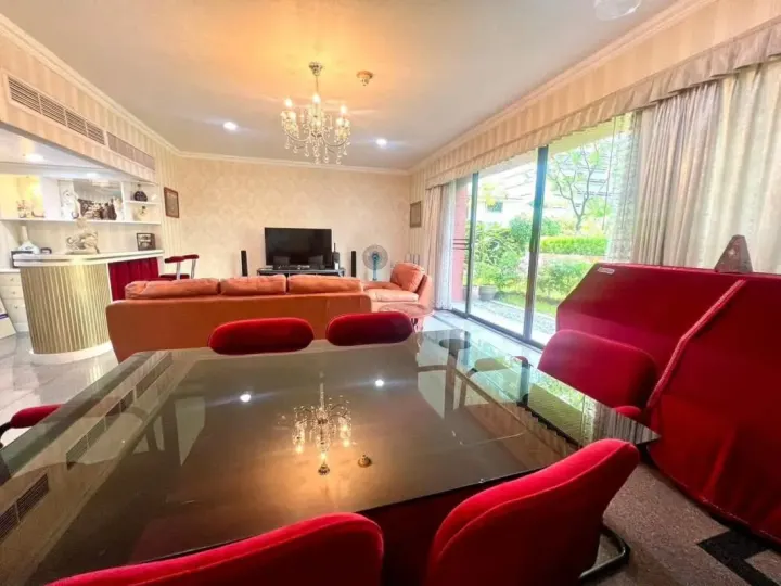 Property photos for Chidlom Place