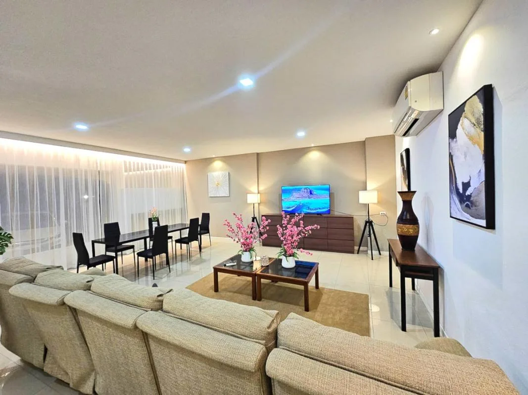 Property photos for Baan Klang Krung Grande Vienna Rama 3