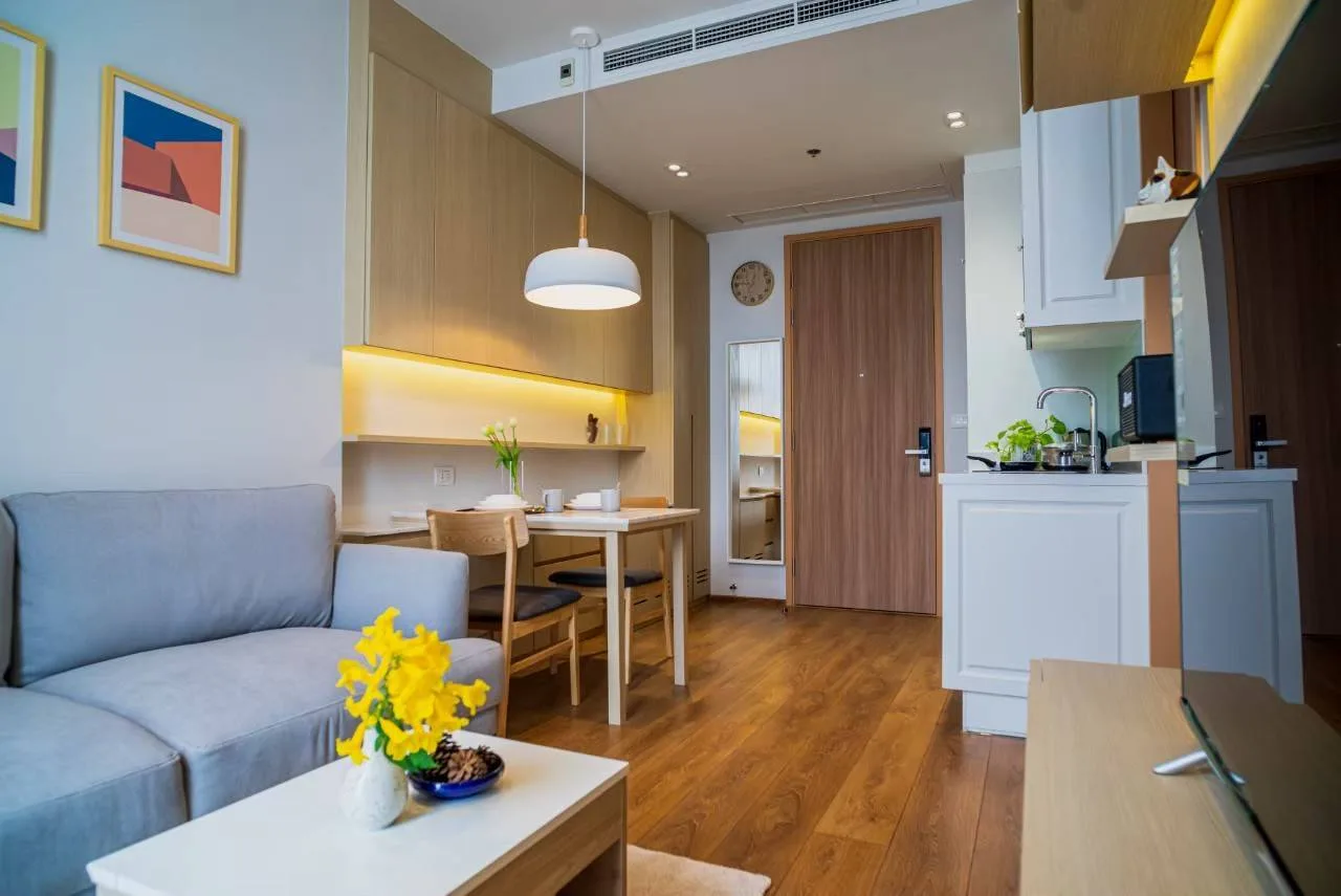 Property photos for Noble BE 33