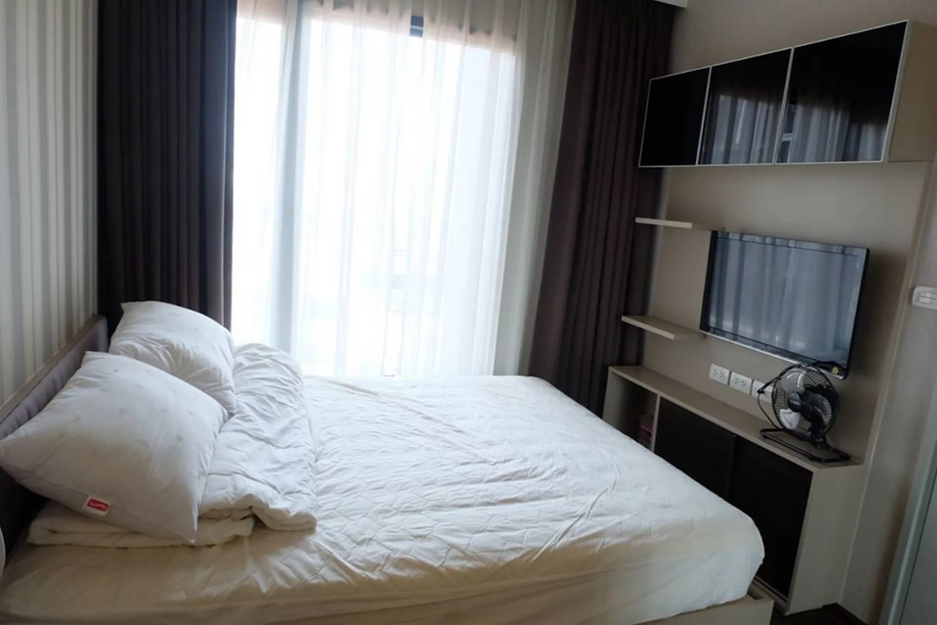 Property photos for Onyx Phaholyothin