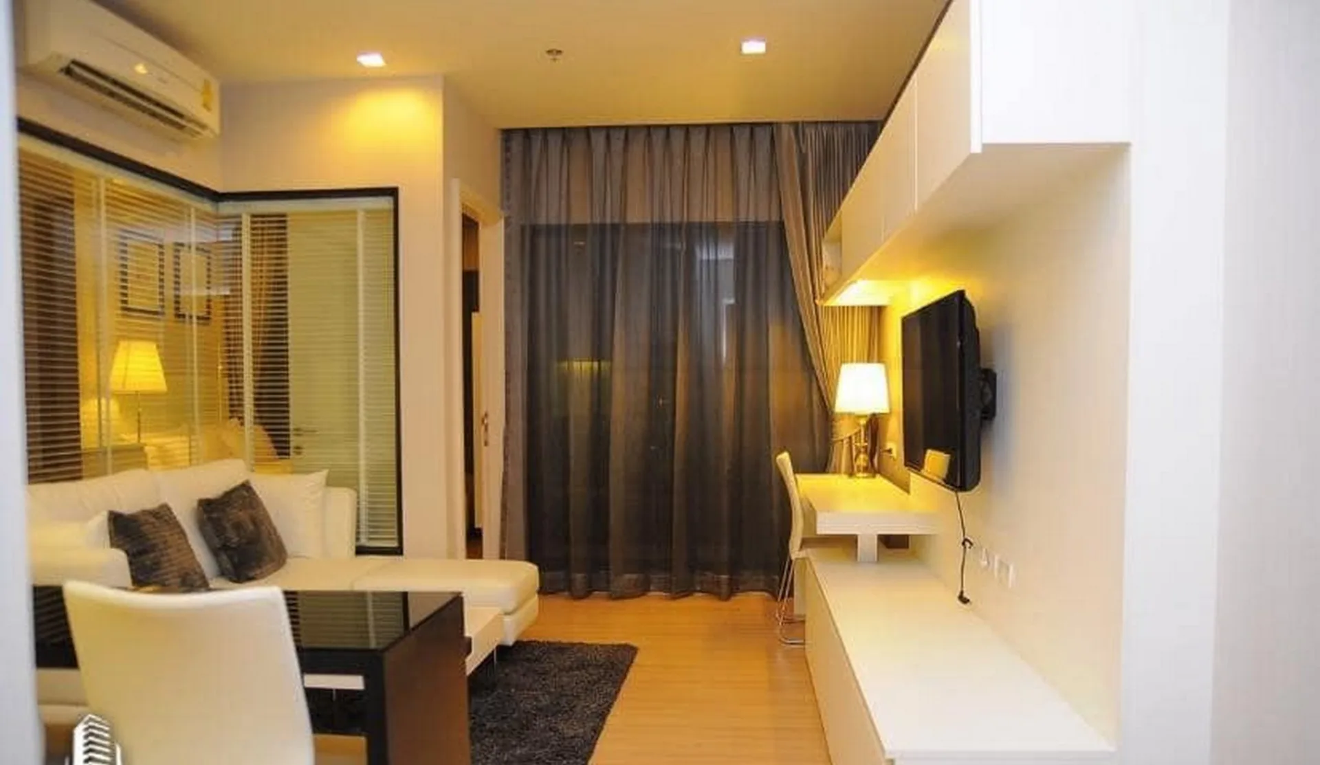 Property photos for Urbano Absolute Sathon - Taksin