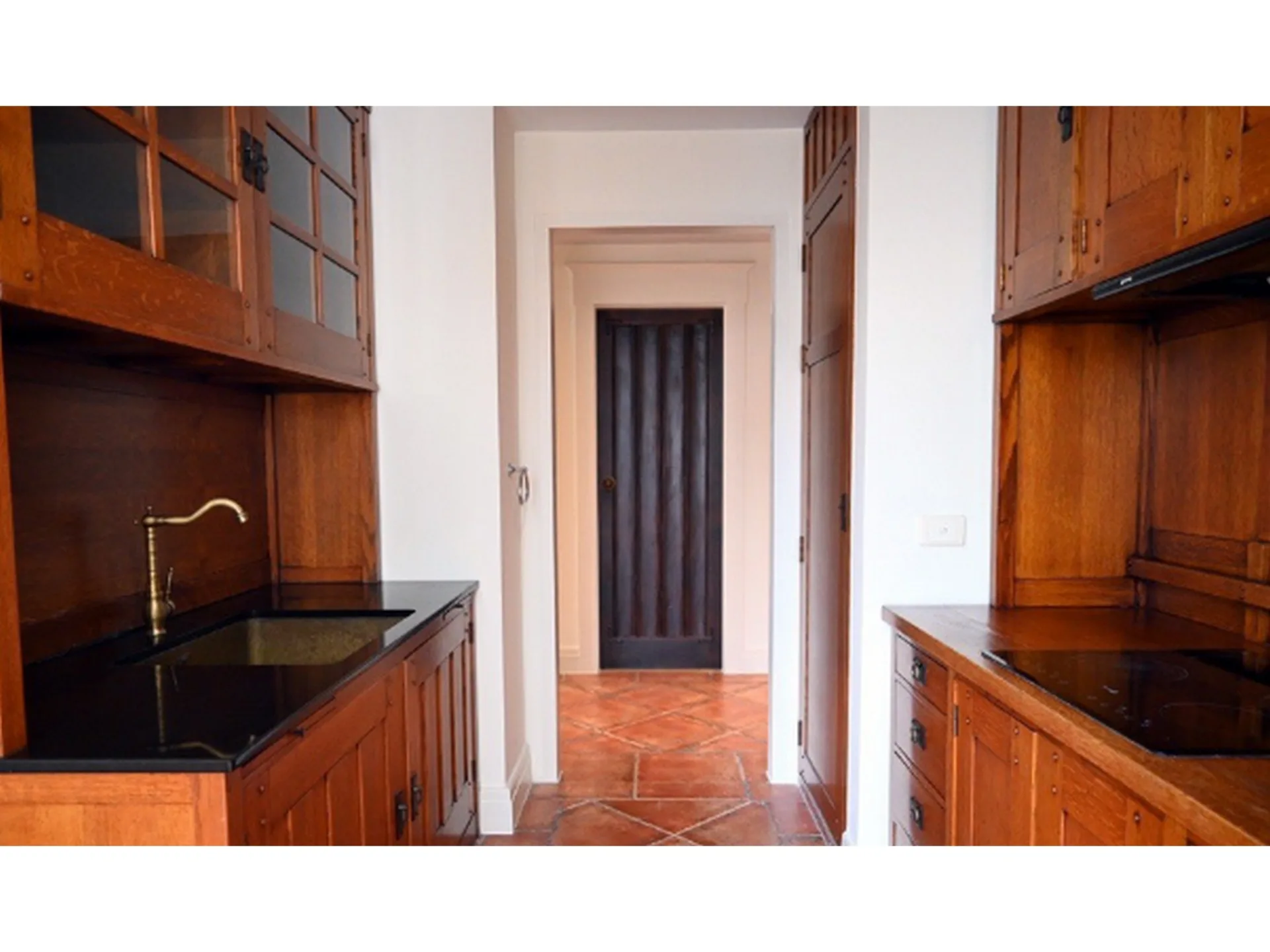 Property photos for Langsuan Ville