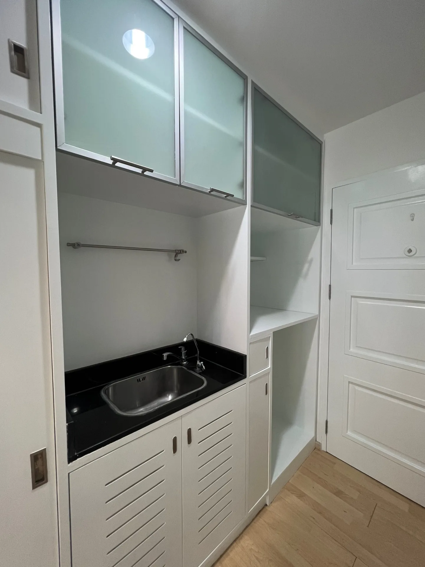 Property photos for Noble Lite