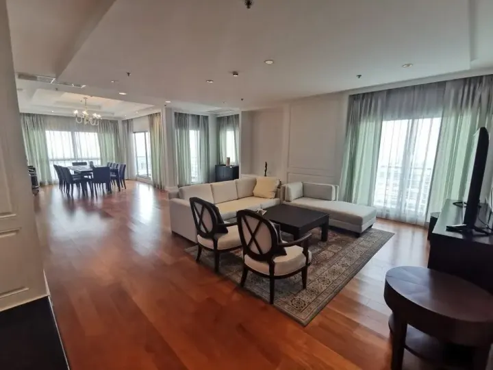 Property photos for Royal Residence Park