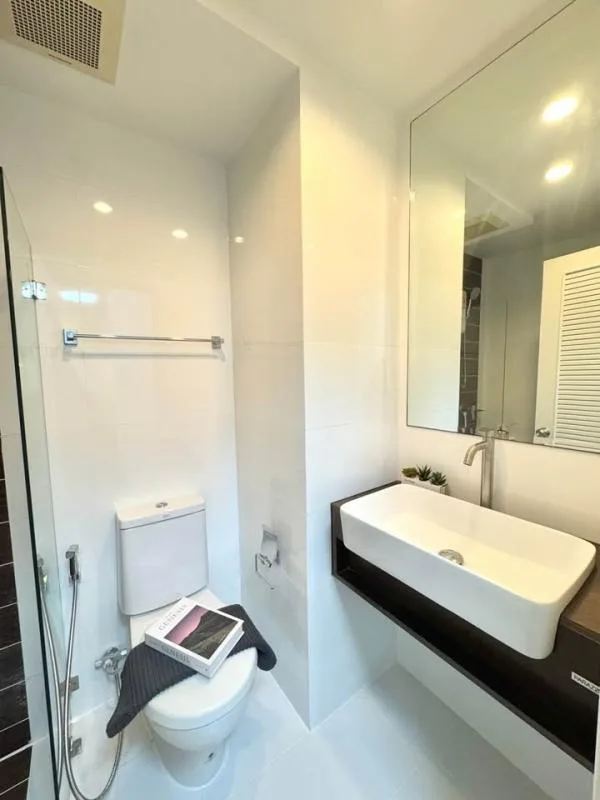 Property photos for A Space Me Bangna