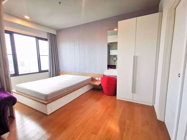 Property photos for Blocs 77