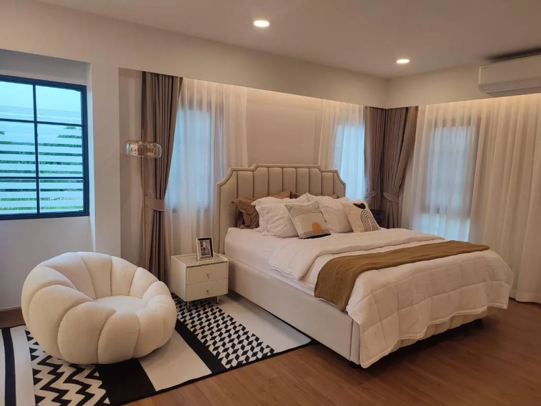 Property photos for Centro Bangna - Km.7