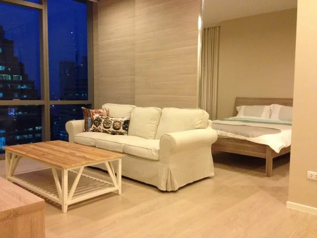 Property photos for The Room Sukhumvit 21