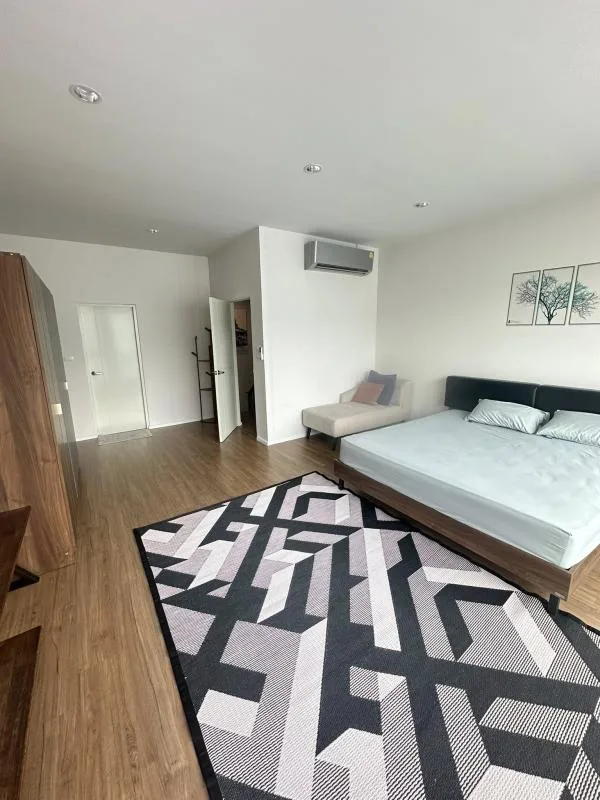 Property photos for Baan Klang Muang Bangna-Wongwaen