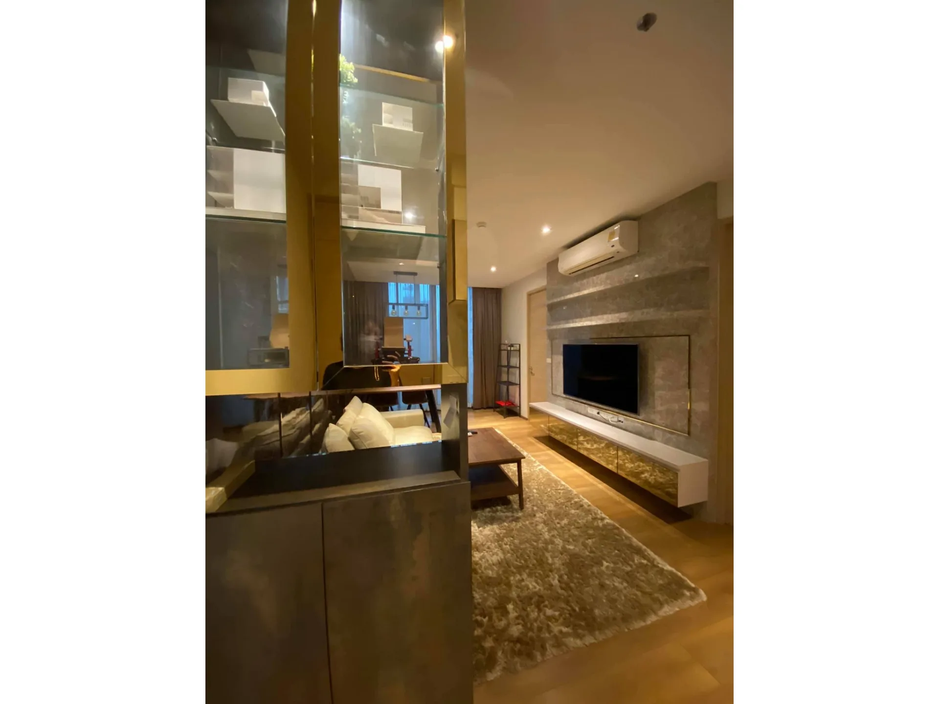 Property photos for Park Origin Phromphong