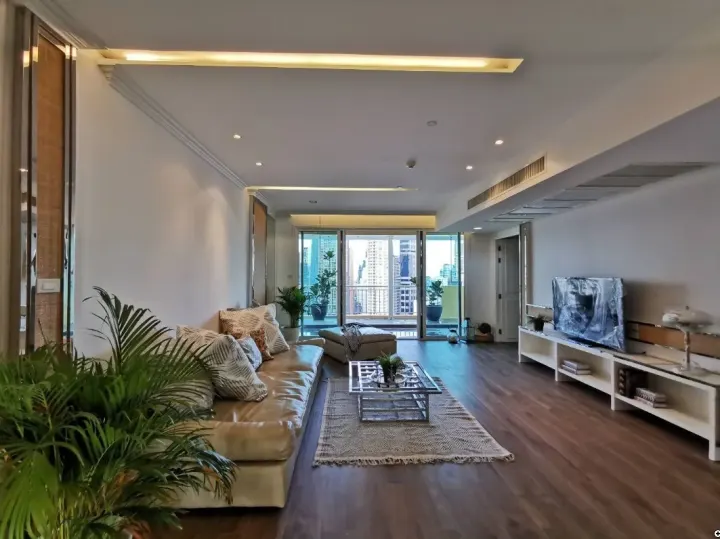 Property photos for Wilshire