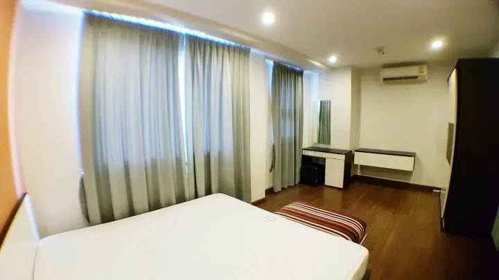 Property photos for Vista Garden