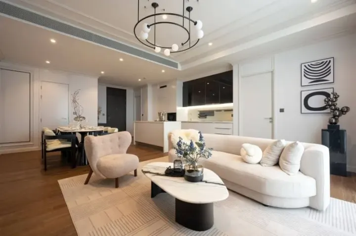 Property photos for Muniq Langsuan