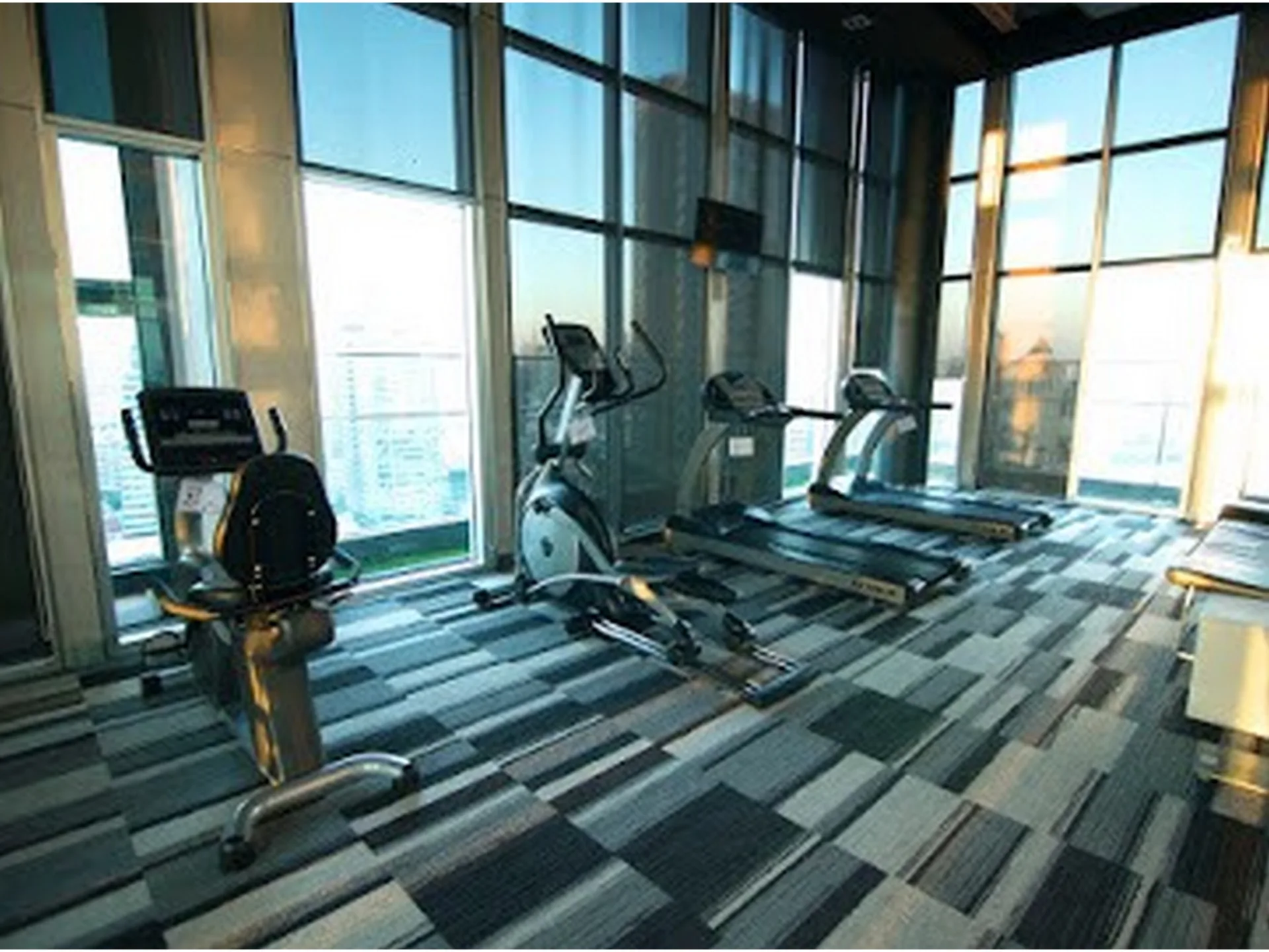 Property photos for Rhythm Sathorn - Narathiwas