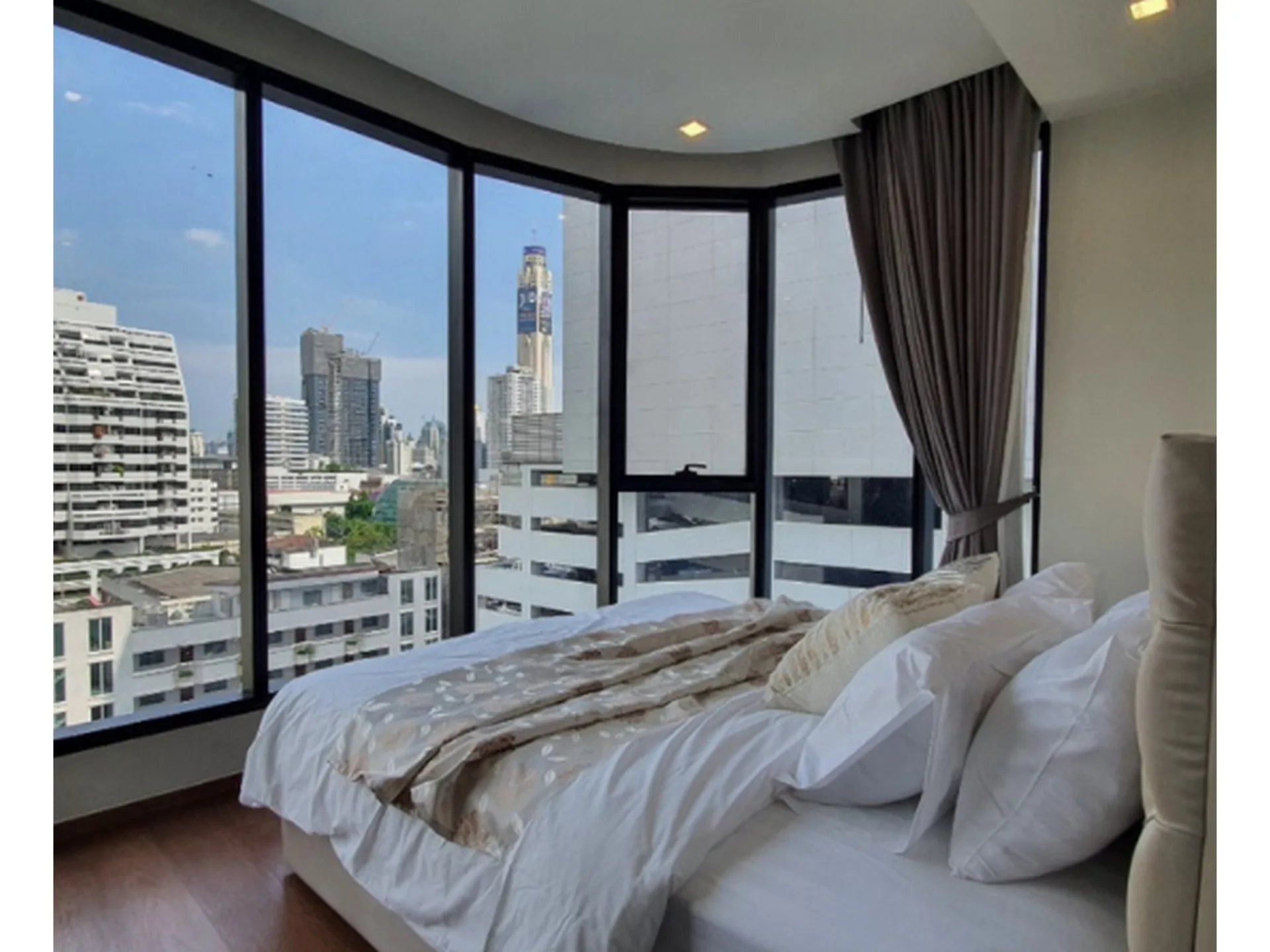 Property photos for Ideo Q Victory