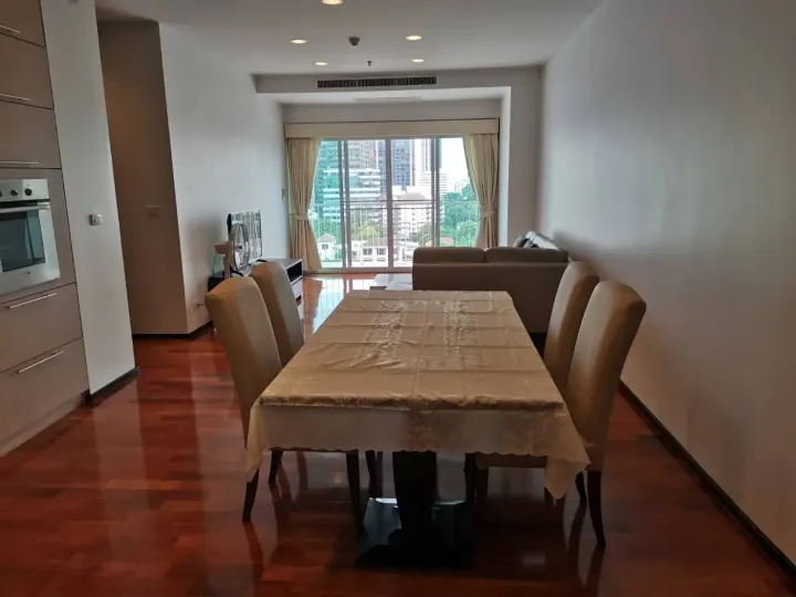 Property photos for Noble Ora