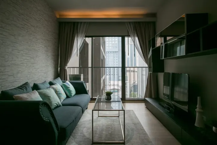 Property photos for Noble Refine