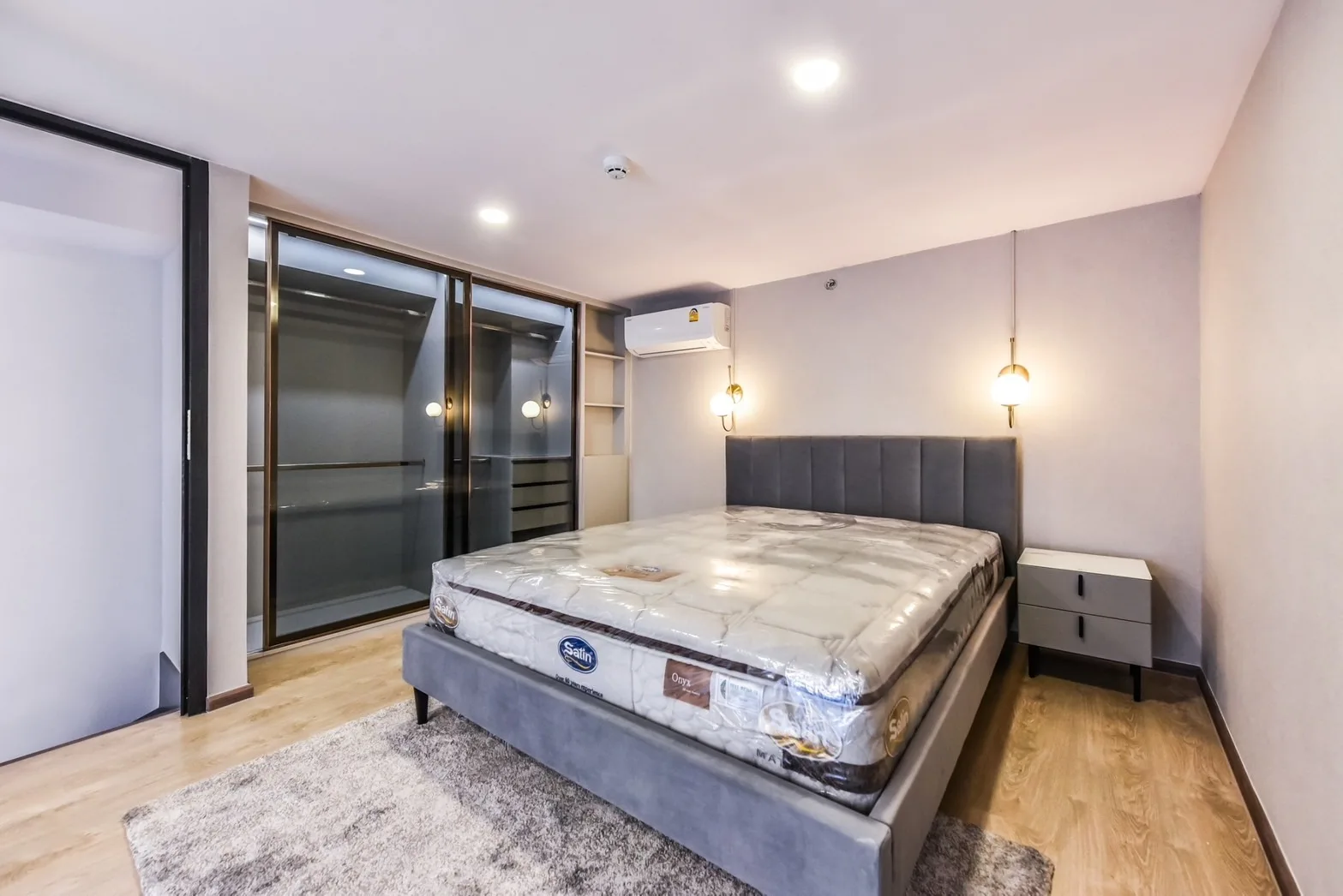 Property photos for Soho Bangkok Ratchada