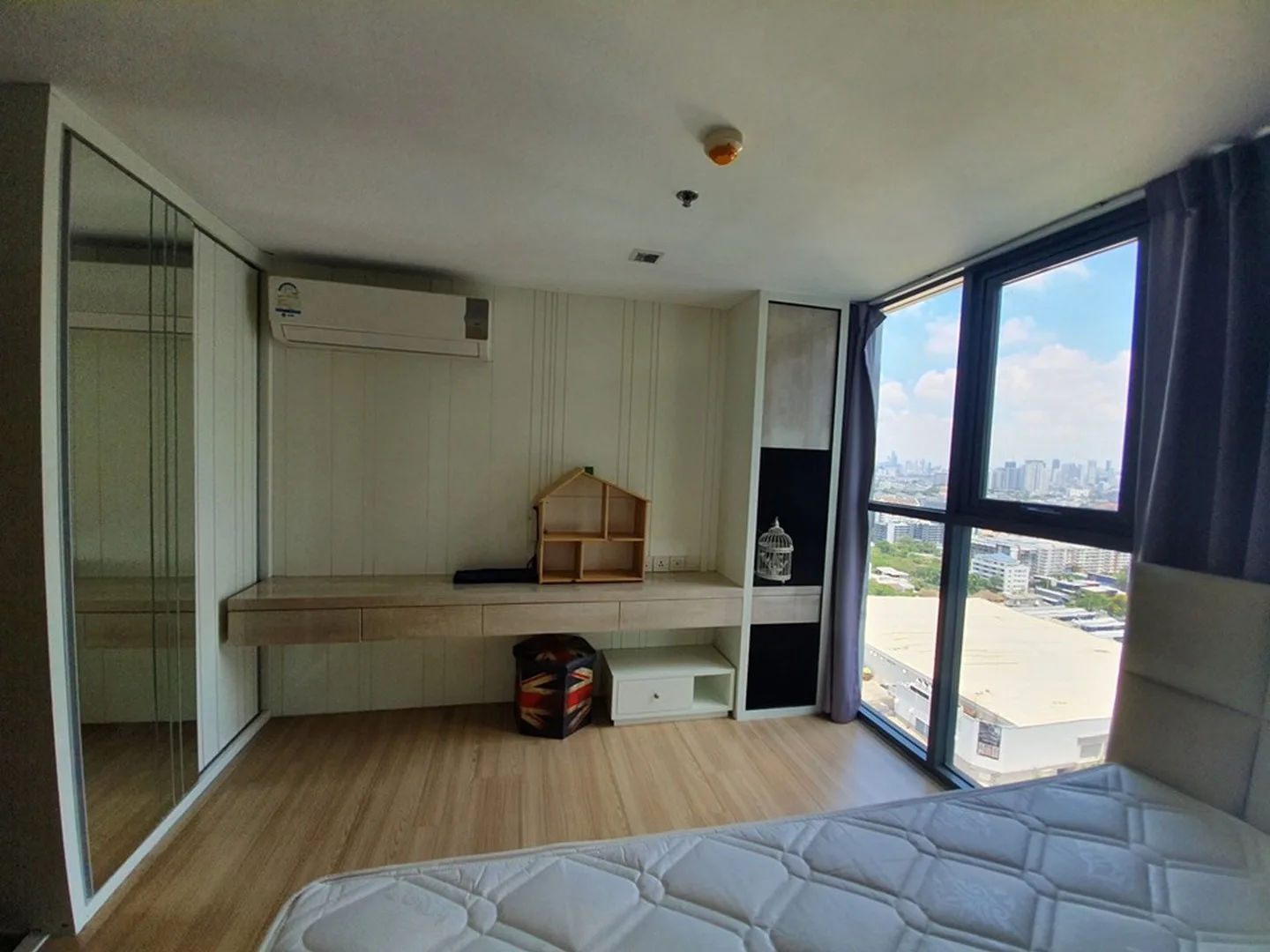 Property photos for Ideo Mobi Sukhumvit 81