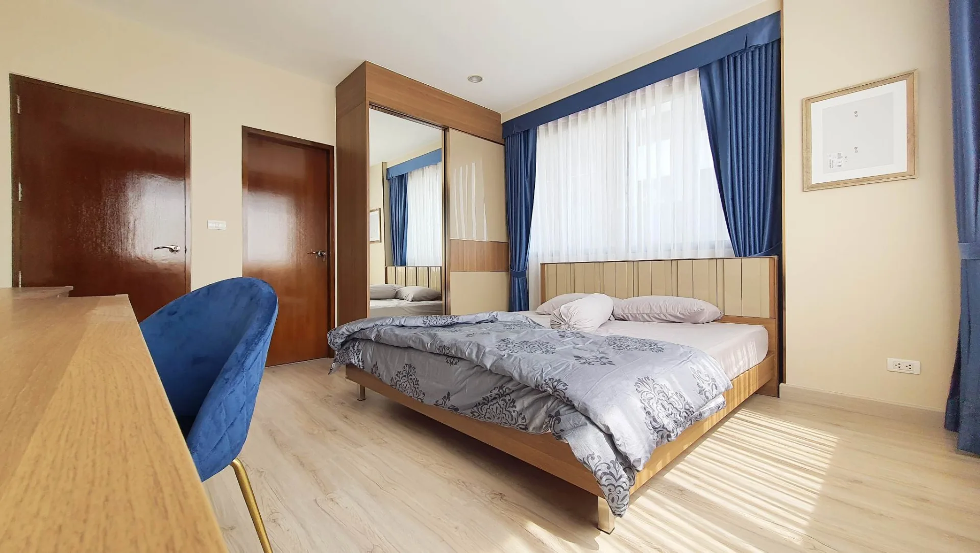 Property photos for Vista Garden
