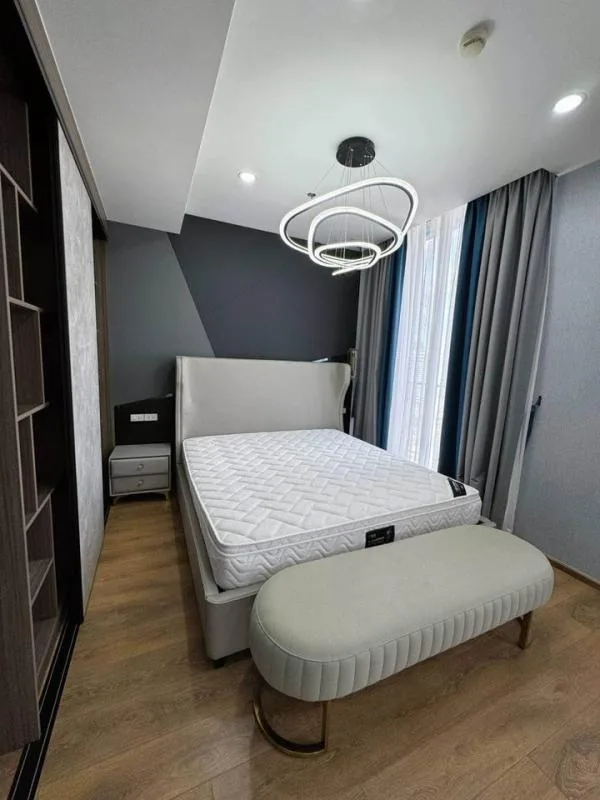 Property photos for Noble BE 33