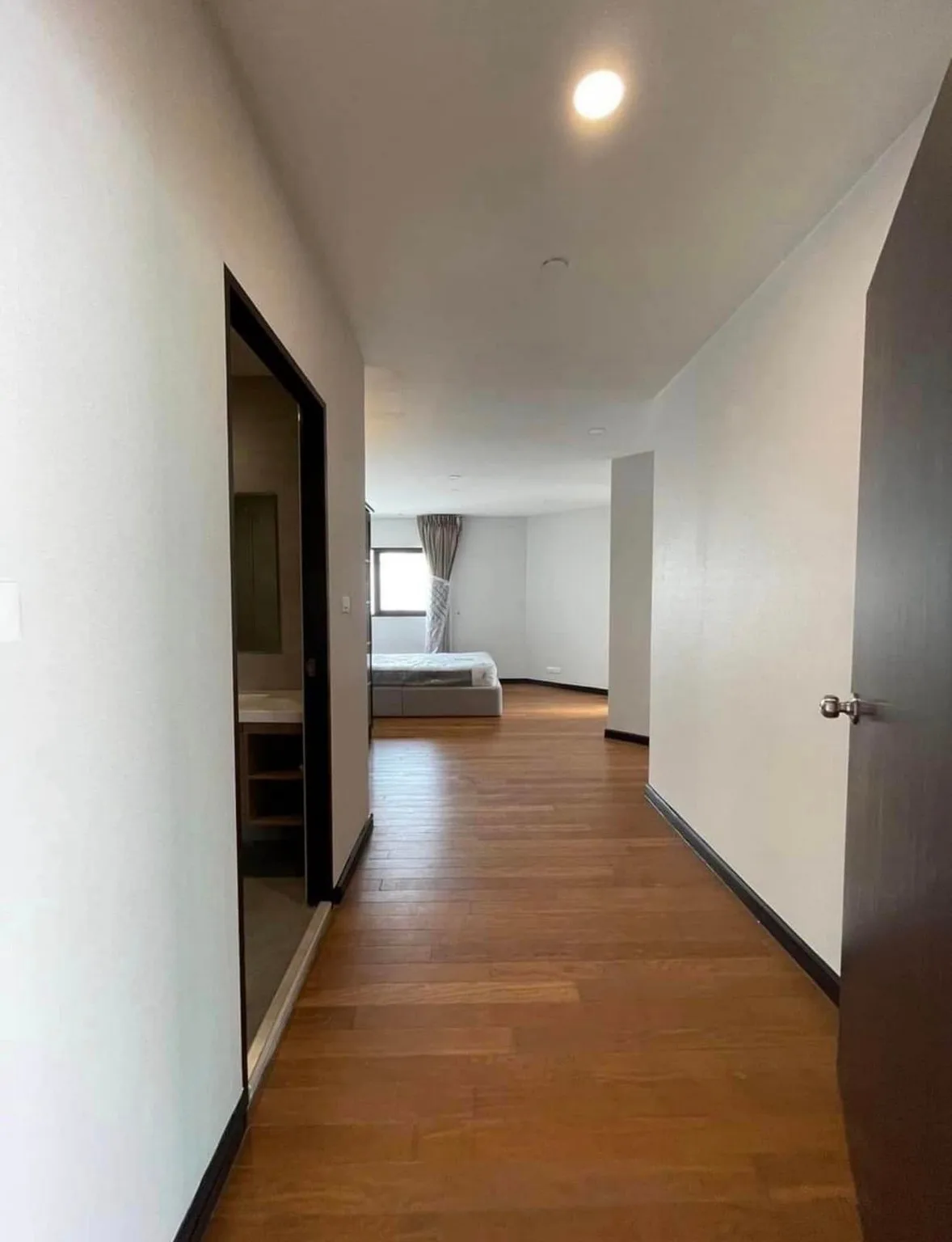 Property photos for Sathorn Gardens