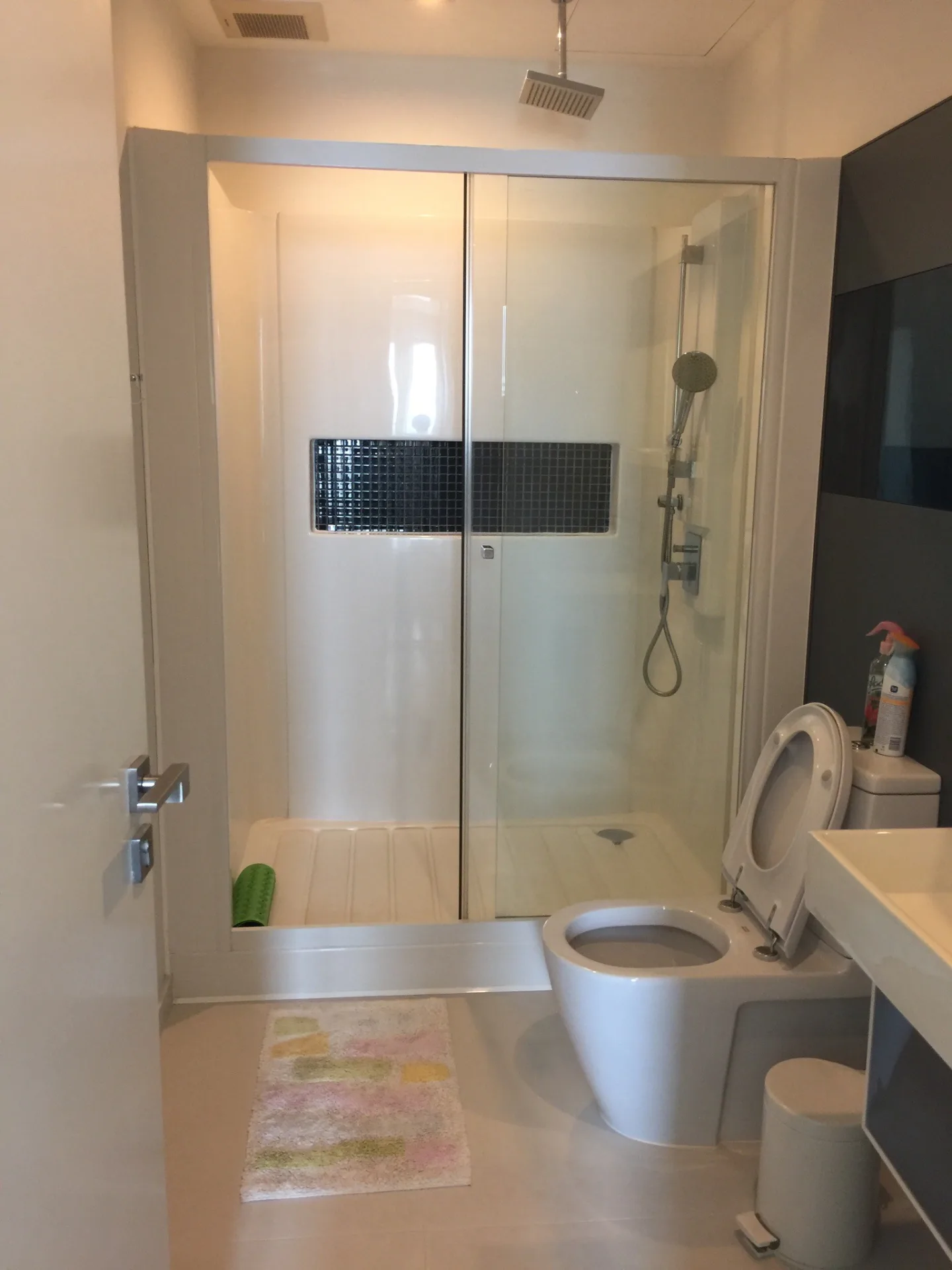 Property photos for The Room Sukhumvit 62