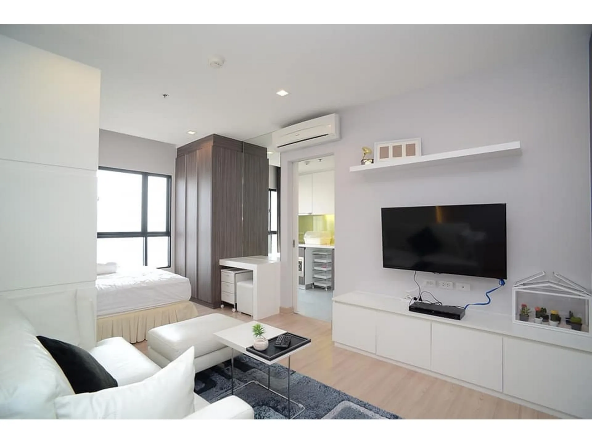 Property photos for Urbano Absolute Sathon - Taksin