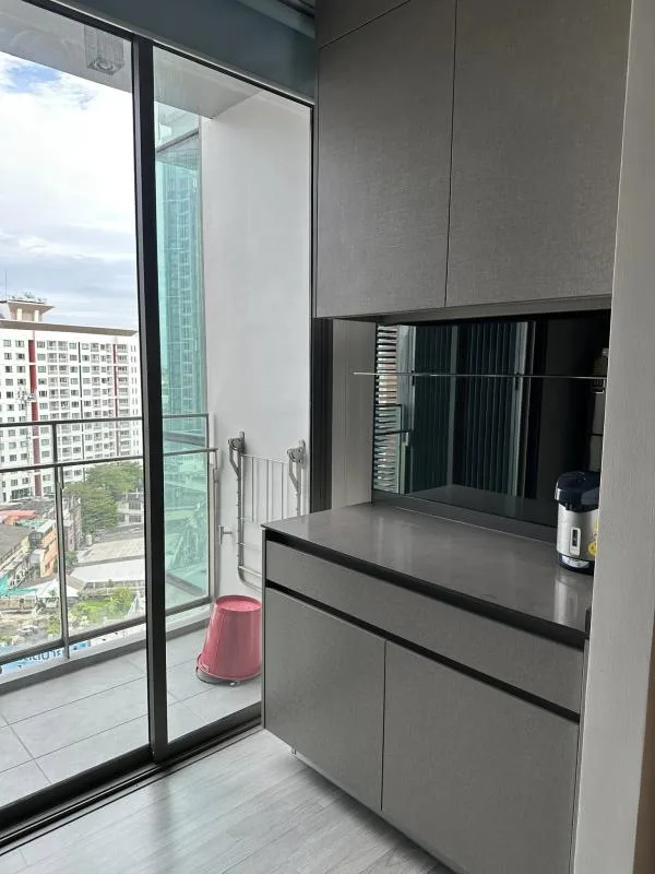 Property photos for The Room Sukhumvit 69