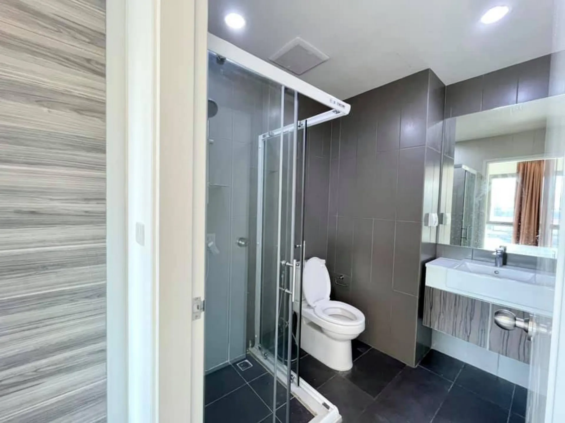 Property photos for Centric Ratchada - Huai Khwang