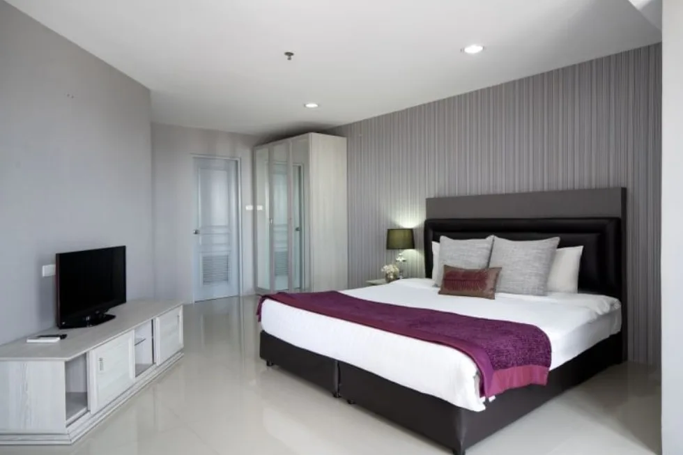 Property photos for The Waterford Diamond