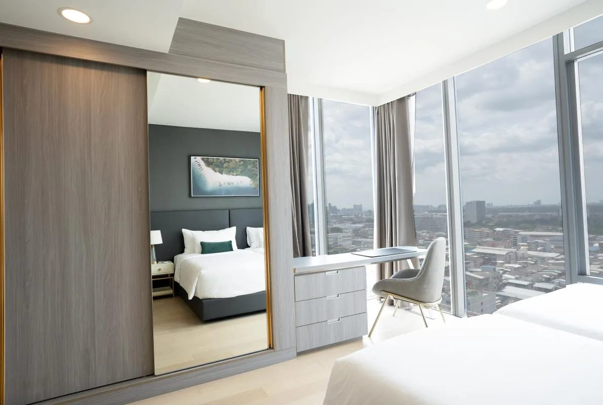 Property photos for Siamese Exclusive Queens
