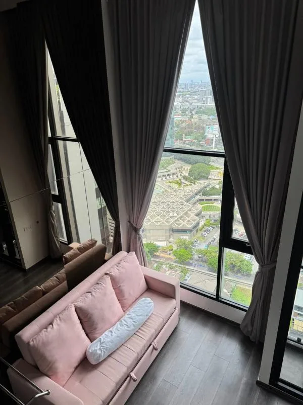 Property photos for Knightsbridge Space Ratchayothin