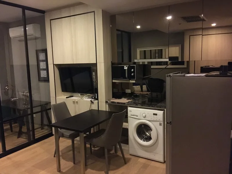 Property photos for Noble Refine