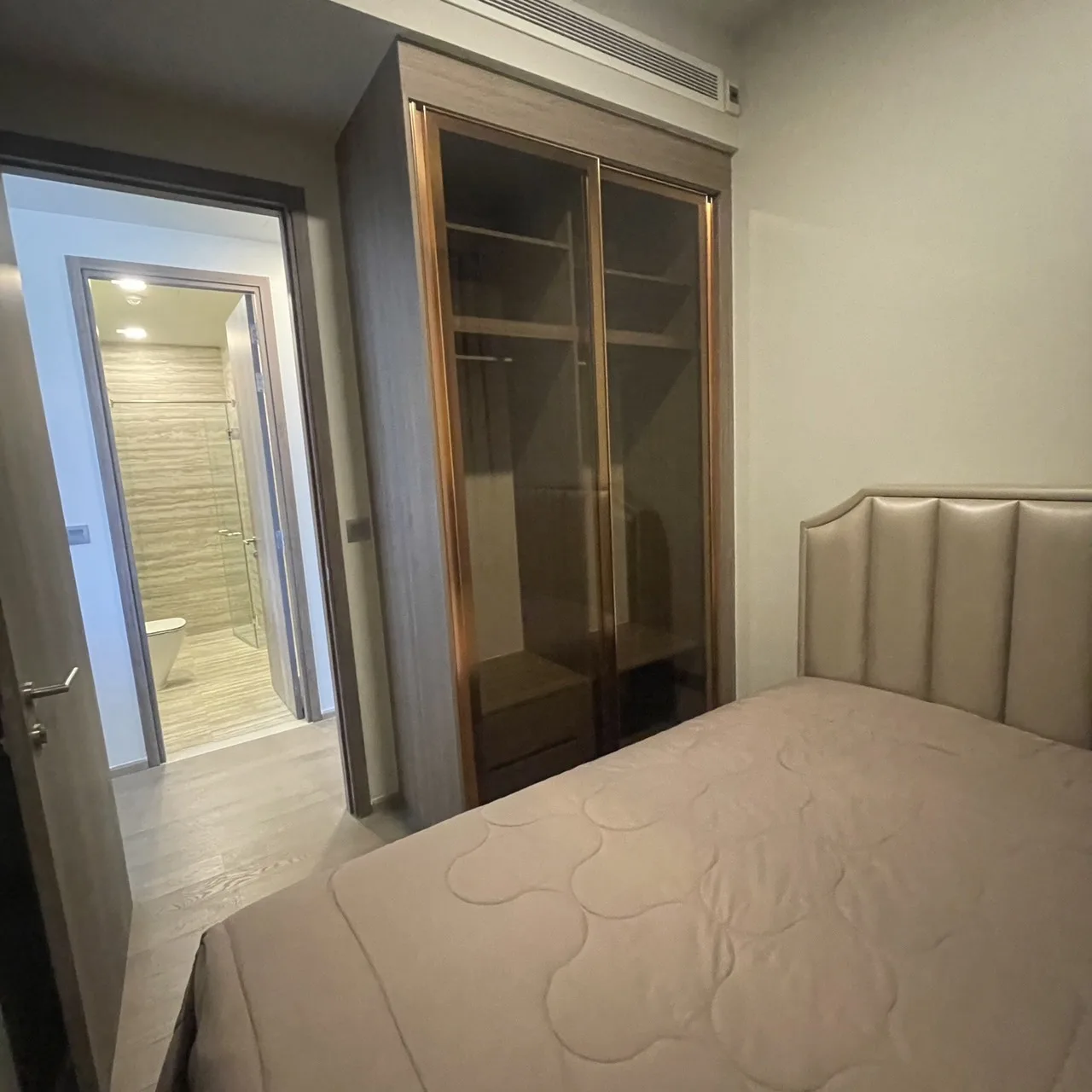 Property photos for Celes Asoke