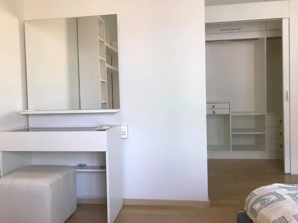 Property photos for Noble Reveal