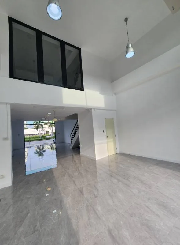 Property photos for H-cape Biz Sector On-nut