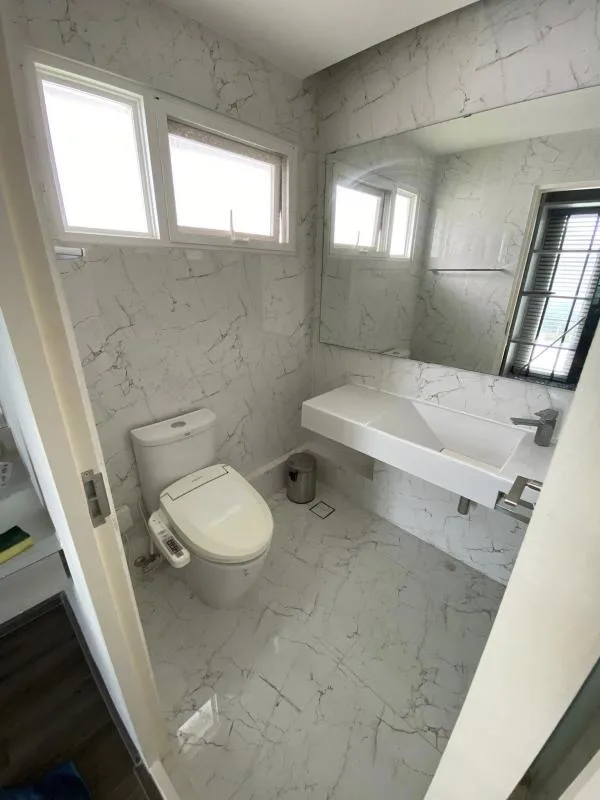 Property photos for Mantana Onnut-Wongwaen 5