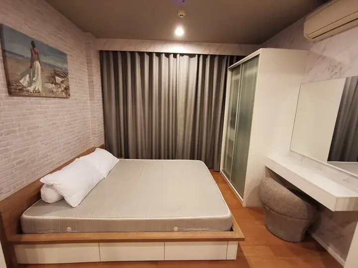 Property photos for Blocs 77