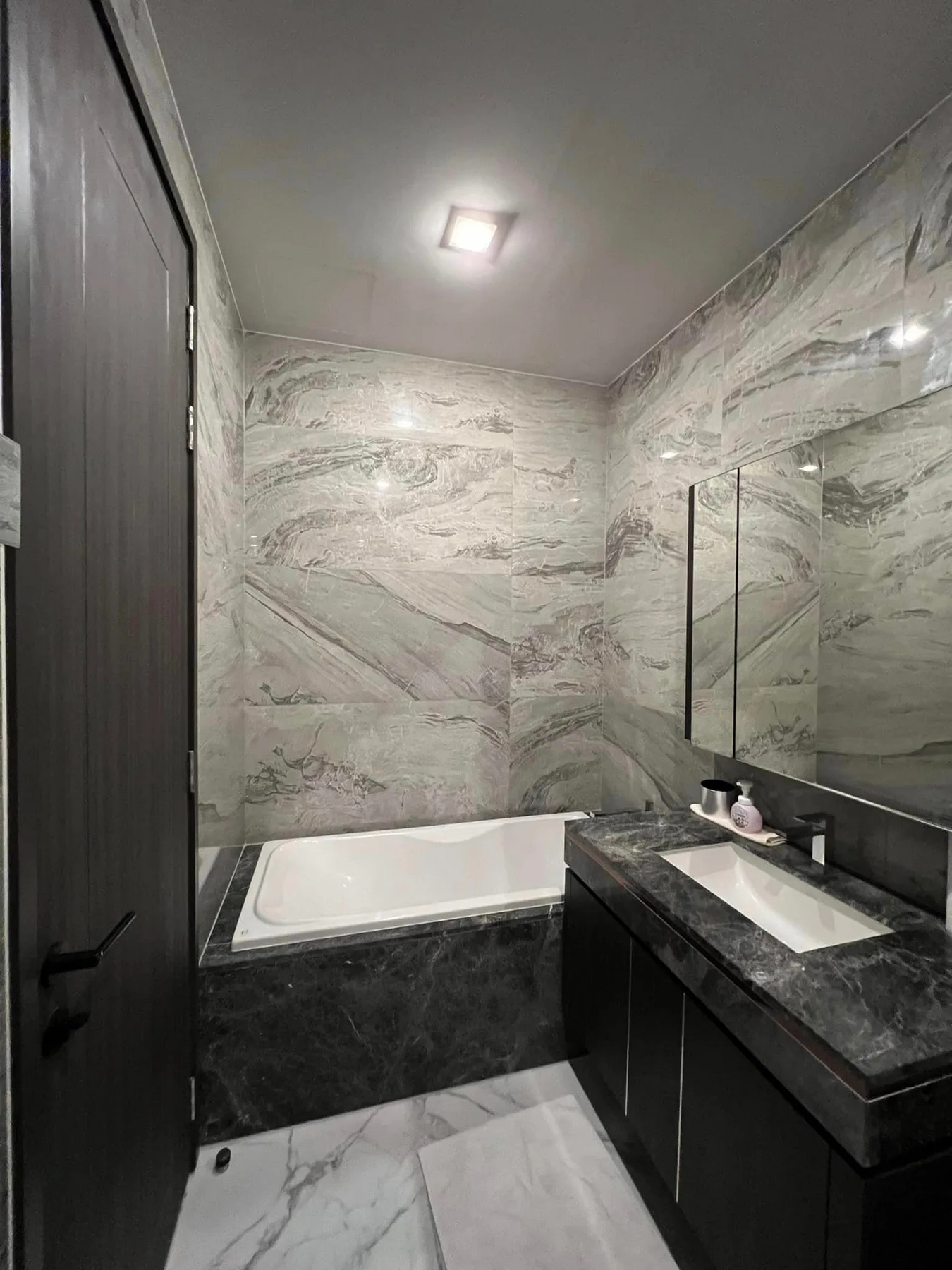 Property photos for Laviq Sukhumvit 57
