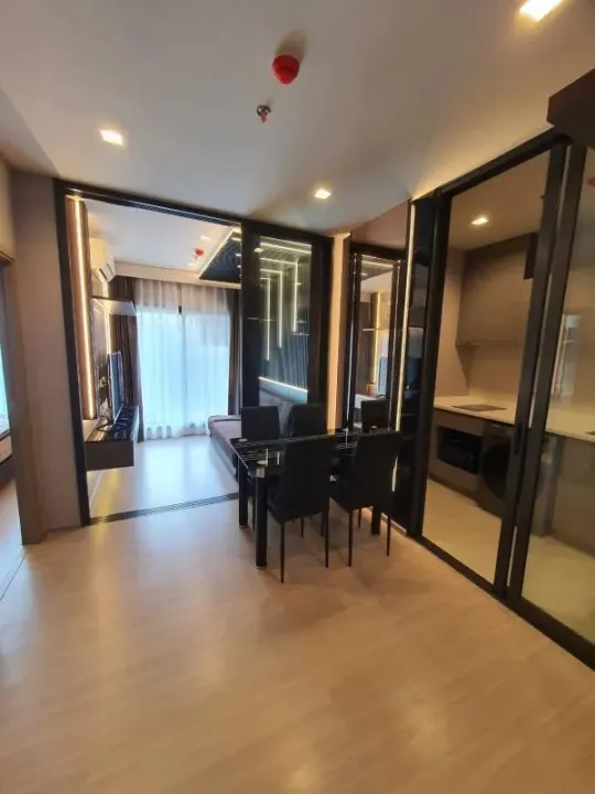 Property photos for Life Asoke Hype